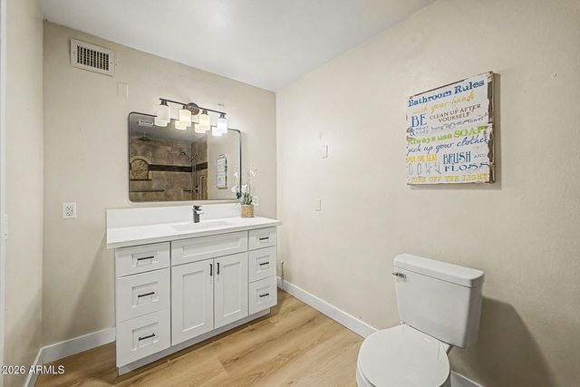1065 W WHITELEY Street, Apache Junction, AZ 85120