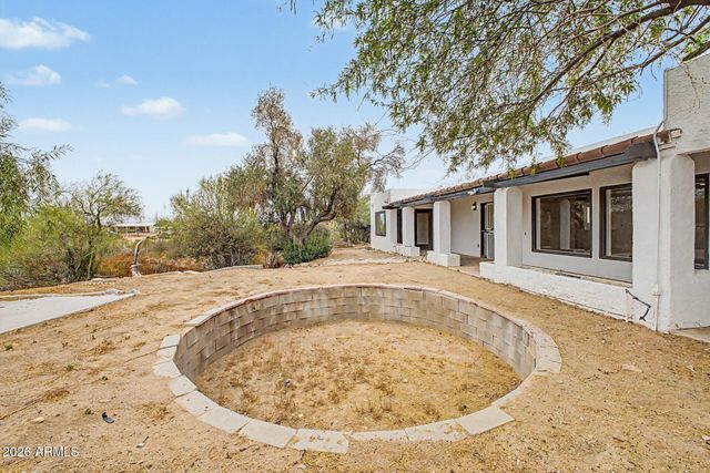 1065 W WHITELEY Street, Apache Junction, AZ 85120