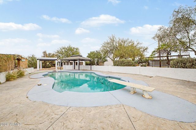 1065 W WHITELEY Street, Apache Junction, AZ 85120