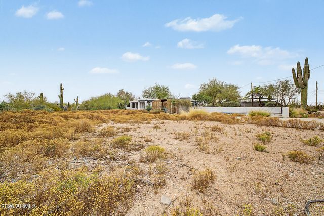 1065 W WHITELEY Street, Apache Junction, AZ 85120