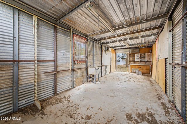 1065 W WHITELEY Street, Apache Junction, AZ 85120