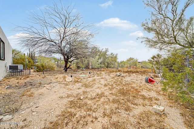 1065 W WHITELEY Street, Apache Junction, AZ 85120