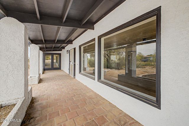 1065 W WHITELEY Street, Apache Junction, AZ 85120