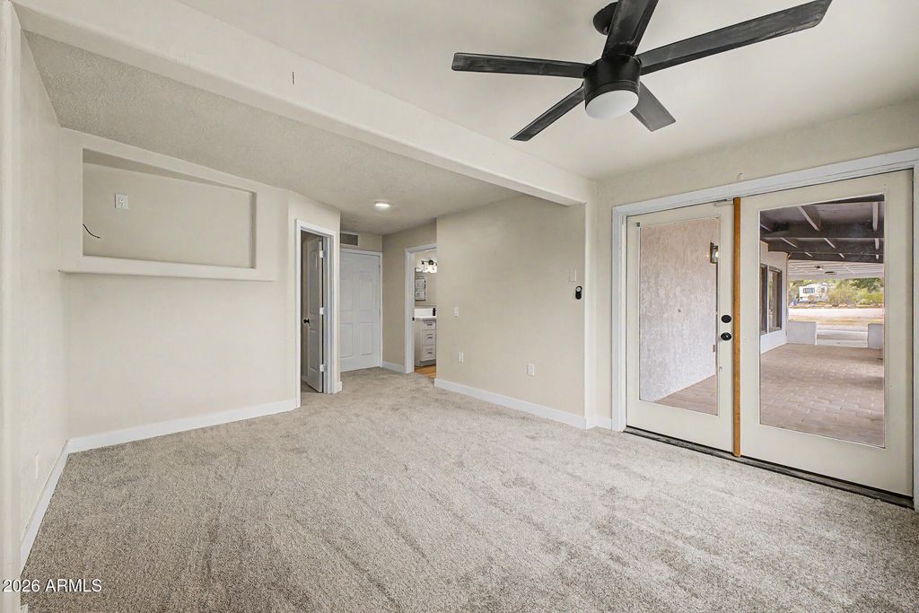 Image 25 of property listing at 1065 W WHITELEY Street, Apache Junction, AZ 85120