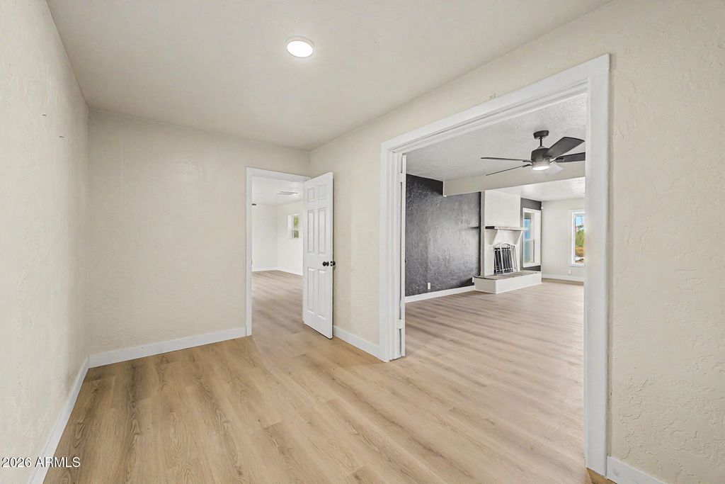 Image 36 of property listing at 1065 W WHITELEY Street, Apache Junction, AZ 85120