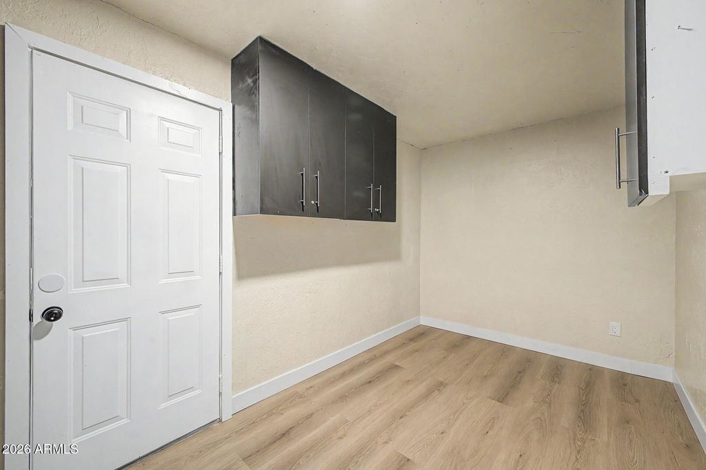 Image 50 of property listing at 1065 W WHITELEY Street, Apache Junction, AZ 85120