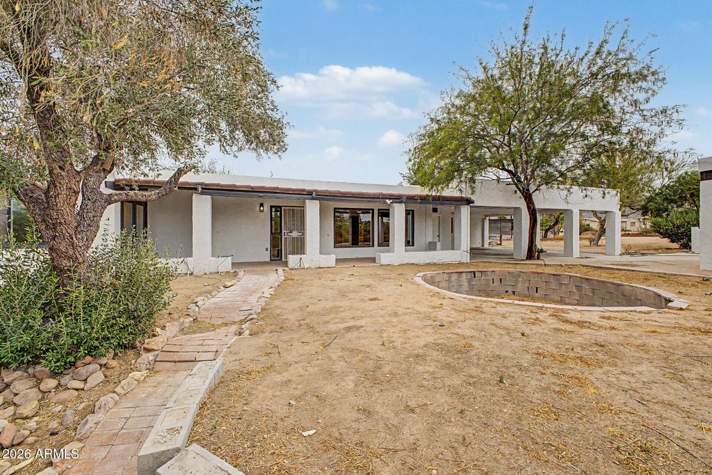 Image 54 of property listing at 1065 W WHITELEY Street, Apache Junction, AZ 85120