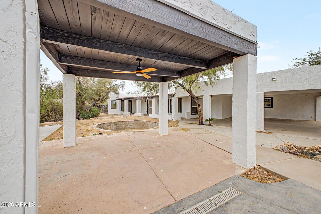 Image 58 of property listing at 1065 W WHITELEY Street, Apache Junction, AZ 85120