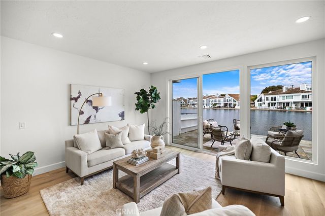 16103 Saint Croix, Huntington Beach, CA 92649