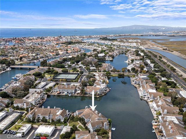 16103 Saint Croix, Huntington Beach, CA 92649