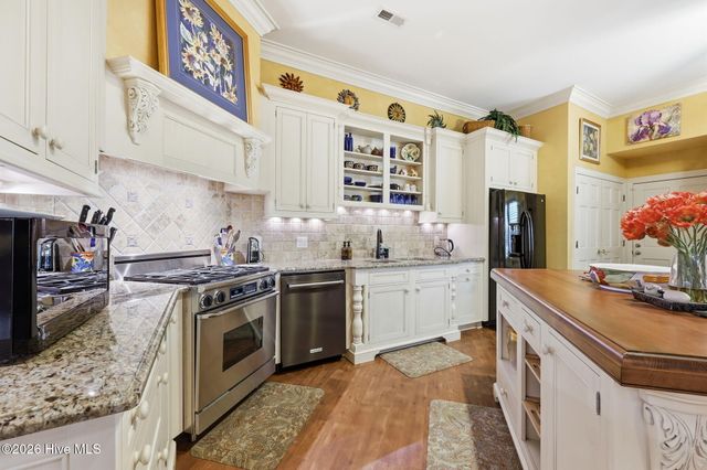 3058 Dartmouth Drive, Greenville, NC 27858