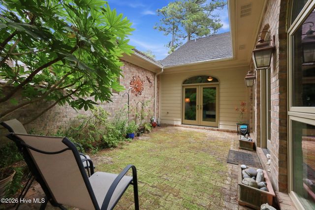 3058 Dartmouth Drive, Greenville, NC 27858