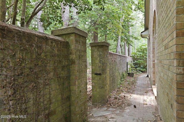 3058 Dartmouth Drive, Greenville, NC 27858