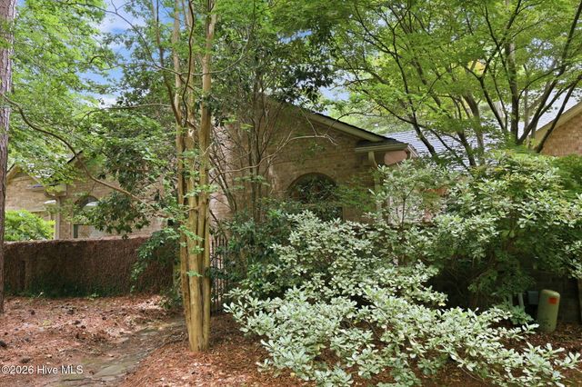 3058 Dartmouth Drive, Greenville, NC 27858