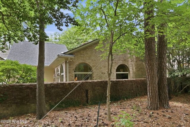 3058 Dartmouth Drive, Greenville, NC 27858