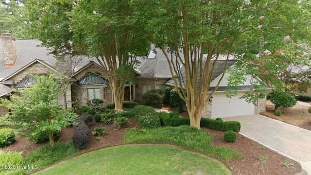 3058 Dartmouth Drive, Greenville, NC 27858