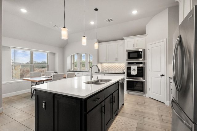 5005 Ridgeview Lane, Midlothian, TX 76065