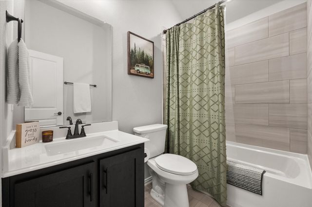 5005 Ridgeview Lane, Midlothian, TX 76065