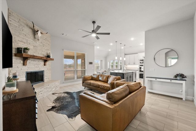 5005 Ridgeview Lane, Midlothian, TX 76065