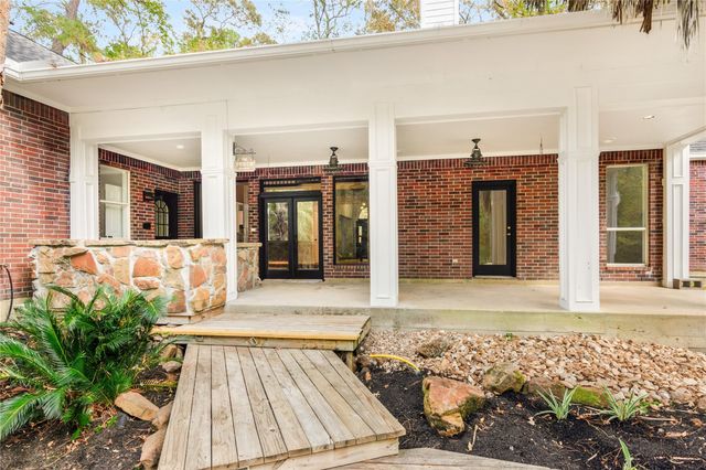 40111 Roundup Road, Magnolia, TX 77354