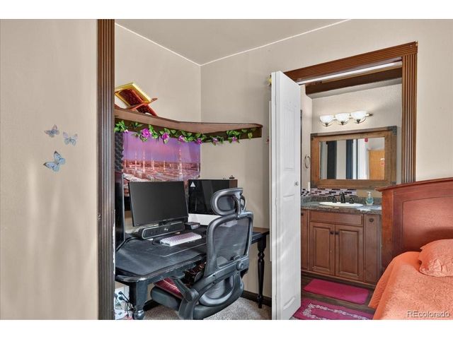 1725 Dayton St, Aurora, CO 80010