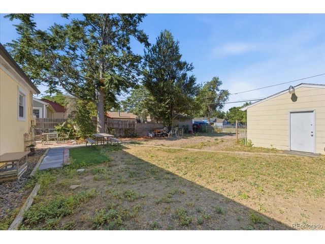 1725 Dayton St, Aurora, CO 80010