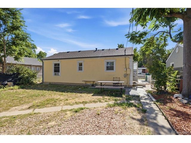1725 Dayton St, Aurora, CO 80010