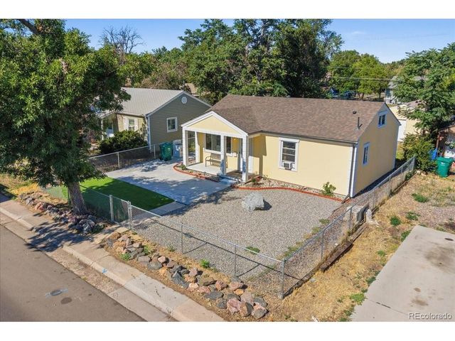 1725 Dayton St, Aurora, CO 80010