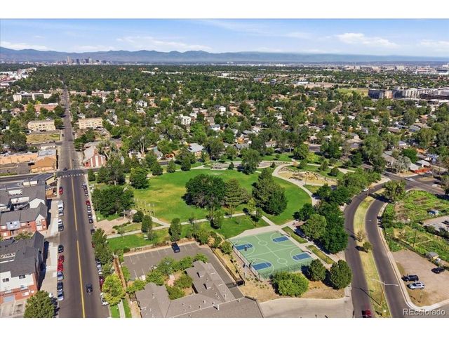 1725 Dayton St, Aurora, CO 80010