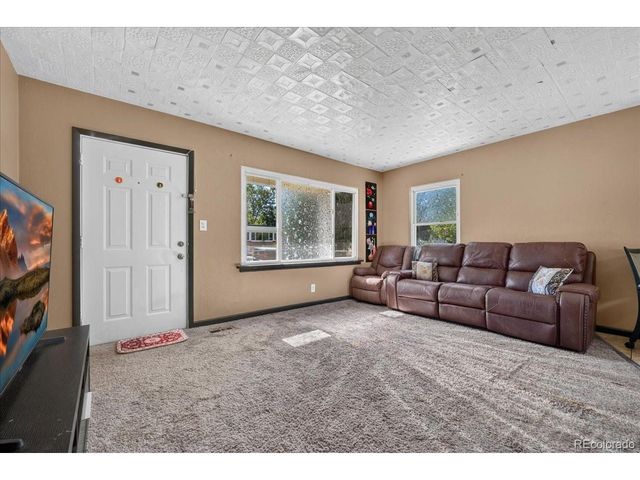 1725 Dayton St, Aurora, CO 80010