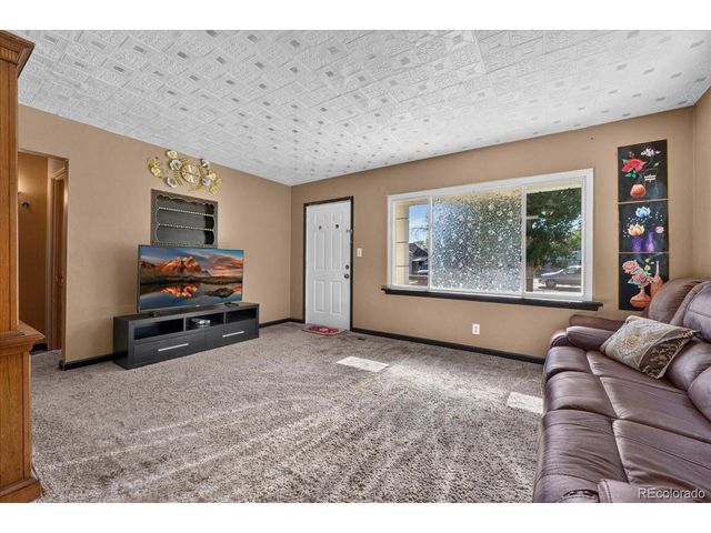 1725 Dayton St, Aurora, CO 80010