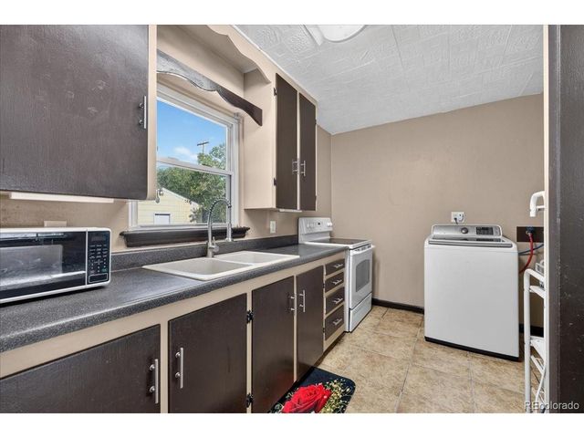 1725 Dayton St, Aurora, CO 80010