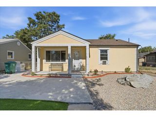 1725 Dayton St, Aurora, CO 80010