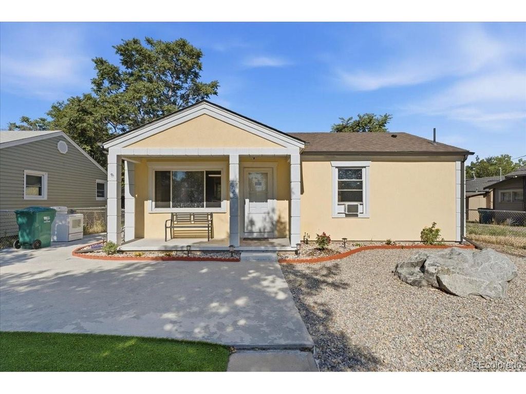 1725 Dayton St, Aurora, CO 80010