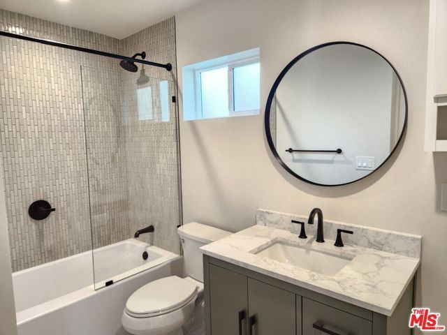1154 W 67th Street, Los Angeles, CA 90044