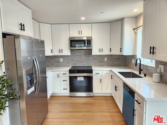 1154 W 67th Street, Los Angeles, CA 90044