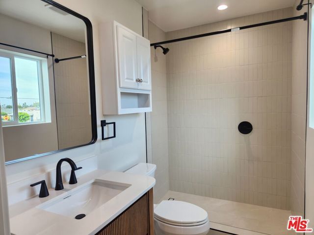 1154 W 67th Street, Los Angeles, CA 90044