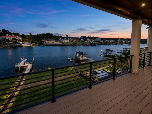 852 Waterton Ave., Myrtle Beach, SC 29579