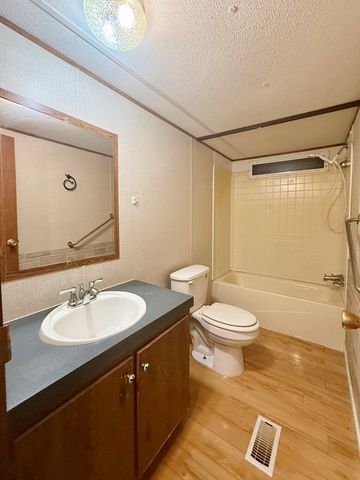 2191 Seven Knobs Rd, Gainesboro, TN 38562