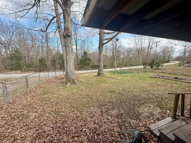 2191 Seven Knobs Rd, Gainesboro, TN 38562