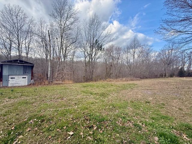 2191 Seven Knobs Rd, Gainesboro, TN 38562