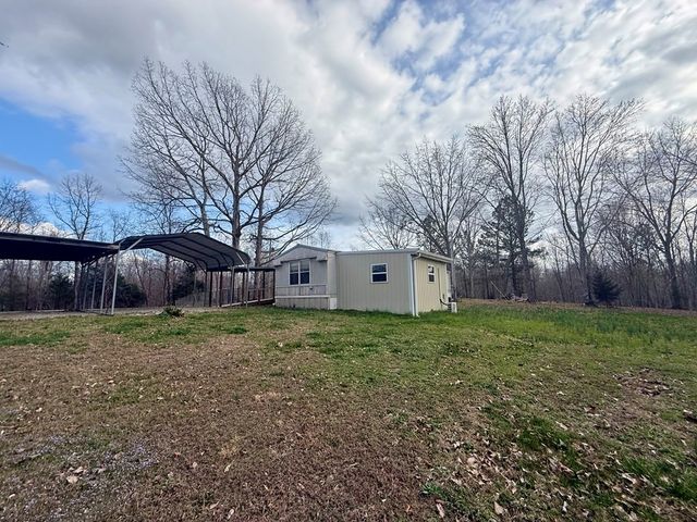 2191 Seven Knobs Rd, Gainesboro, TN 38562