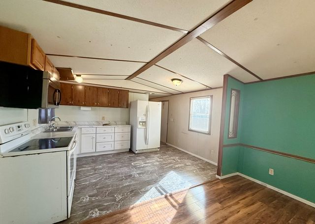 2191 Seven Knobs Rd, Gainesboro, TN 38562