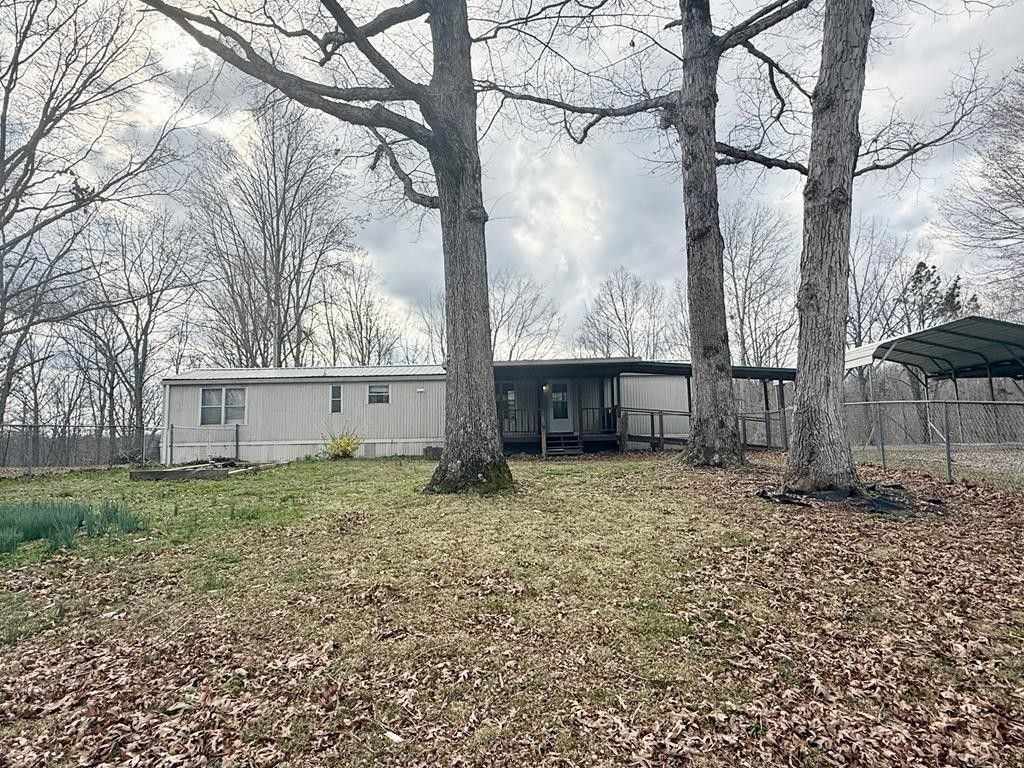 2191 Seven Knobs Rd, Gainesboro, TN 38562