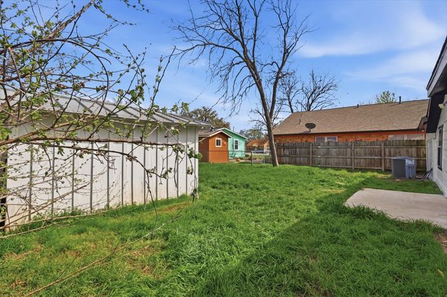 1106 Franklin Street, Weatherford, TX 76086