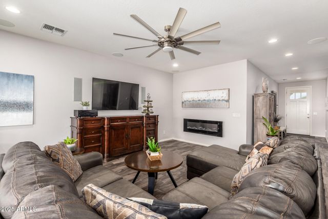 3160 S ARIZONA Place, Chandler, AZ 85286