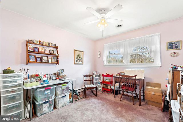 157 S SCHOOL ST, Gibbstown, NJ 08027