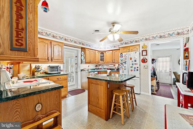 157 S SCHOOL ST, Gibbstown, NJ 08027