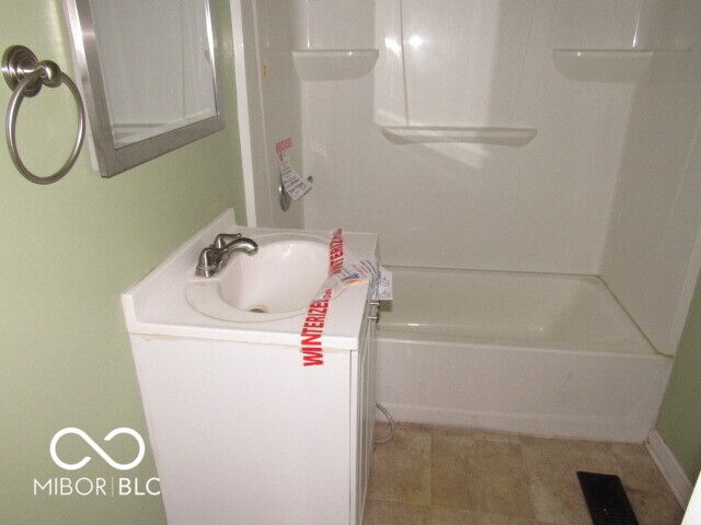 2167 Jackson Lane, Anderson, IN 46011