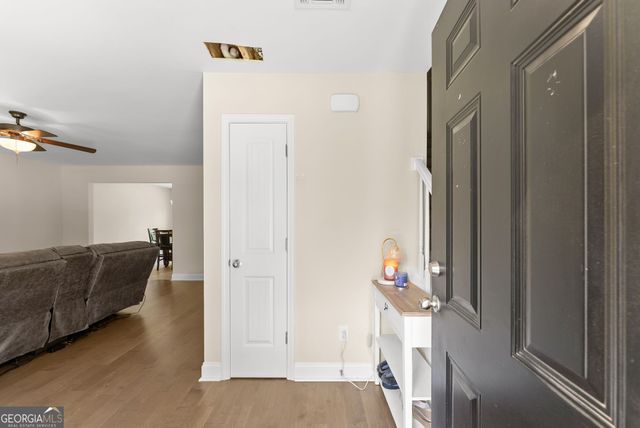 5442 Stepstone Way, Gainesville, GA 30506